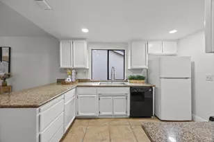 706 Peregrine Way, Vacaville, CA 95687 - Photo 7