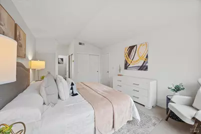 706 Peregrine Way, Vacaville, CA 95687 - Photo 17