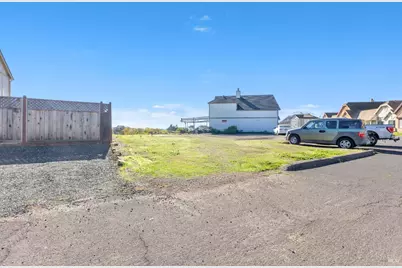 5454 Oxford Drive, Lakeport, CA 95453 - Photo 23