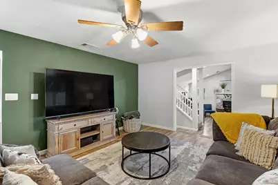 225 E Chestnut Street, Dixon, CA 95620 - Photo 7