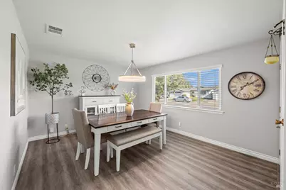230 E Walnut Street, Dixon, CA 95620 - Photo 5