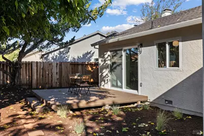 907 Shelduck Court, Suisun City, CA 94585 - Photo 33