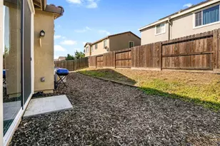 130 Clematis St, Vacaville, CA 95687 - Photo 19
