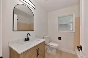 1342 Monteith Dr, Vallejo, CA 94590 - Photo 5