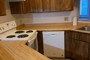 1565 Parkway Dr, Rohnert Park, CA 94928 - Photo 13