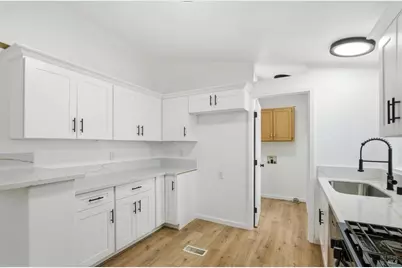 Santa Rosa Avenue #8, Santa Rosa, CA 95407 - Photo 15