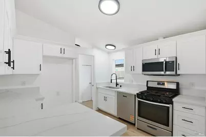 Santa Rosa Avenue #8, Santa Rosa, CA 95407 - Photo 21