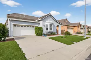 3079 Red Maple Ct, Vacaville, CA 95687 - Photo 3