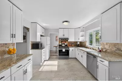 1355 W F Street, Dixon, CA 95620 - Photo 15