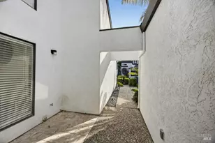 1330 Blackberry Ct, Dixon, CA 95620 - Photo 7