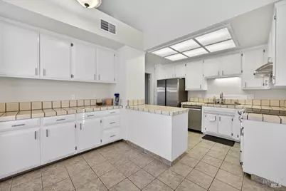 1330 Blackberry Court, Dixon, CA 95620 - Photo 13
