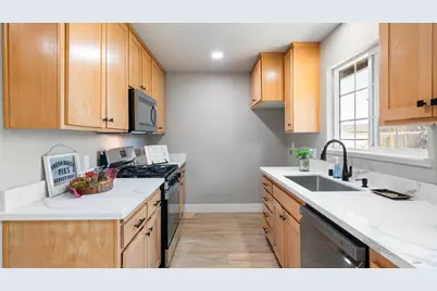 839 Bernadette Avenue, Rohnert Park, CA 94928 - Photo 23