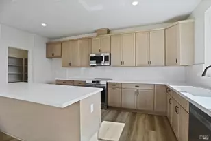 713 Billhook Dr, Vacaville, CA 95687 - Photo 1