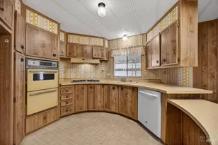 Mobile Dr, Napa, CA 94558 - Photo 15