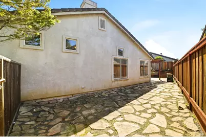 1724 Autumn Meadow Drive, Fairfield, CA 94534 - Photo 35