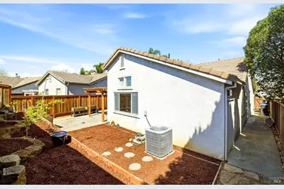 1724 Autumn Meadow Drive, Fairfield, CA 94534 - Photo 31