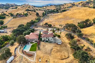 3945 Joslin Ln, Vacaville, CA 95688 - Photo 5