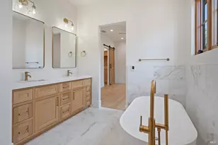 670 Oak Ln, Sonoma, CA 95476 - Photo 11