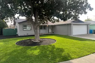 324 Trinity Dr, Vacaville, CA 95687 - Photo 1