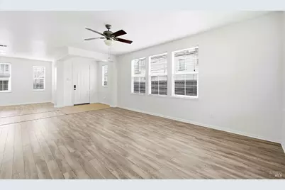 7256 Willow Creek Circle, Vallejo, CA 94591 - Photo 9