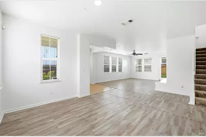 7256 Willow Creek Circle, Vallejo, CA 94591 - Photo 15