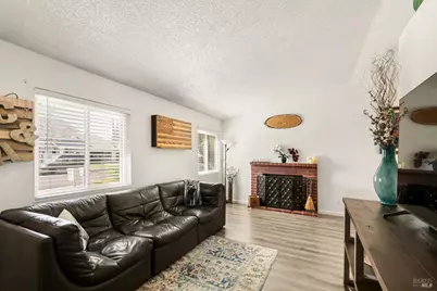 190 Waterford Drive, Vacaville, CA 95688 - Photo 5