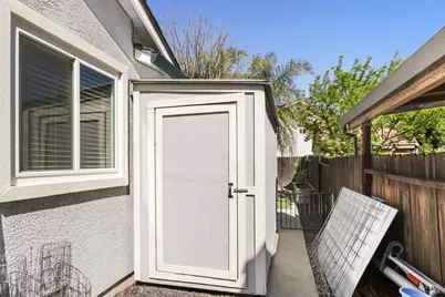 190 Waterford Drive, Vacaville, CA 95688 - Photo 45