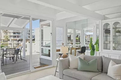 22 Mooring Road, San Rafael, CA 94901 - Photo 5