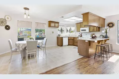 1025 Mason Court, Dixon, CA 95620 - Photo 9