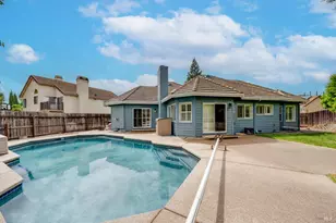 961 Cedar Brook Ln, Vacaville, CA 95687 - Photo 3