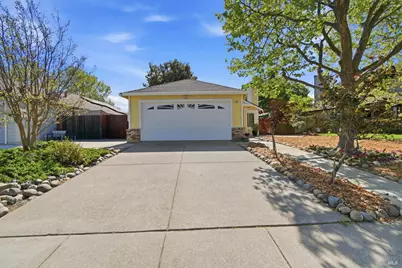 804 Sapphire Circle, Vacaville, CA 95687 - Photo 3