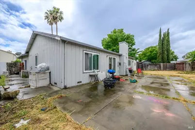 1424 Shasta Street, Suisun City, CA 94585 - Photo 15