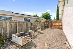 308 Livingston Ave, Vacaville, CA 95687 - Photo 23