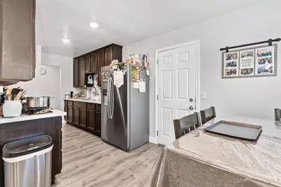 308 Livingston Avenue, Vacaville, CA 95687 - Photo 7