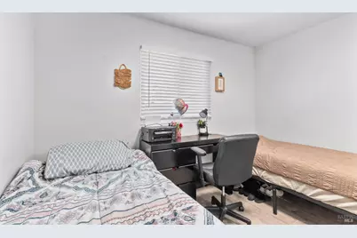 308 Livingston Avenue, Vacaville, CA 95687 - Photo 13