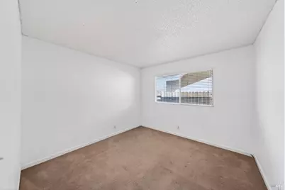 279 Livingston Avenue, Vacaville, CA 95687 - Photo 17