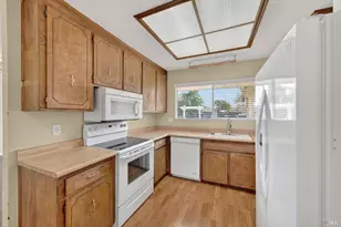 279 Livingston Ave, Vacaville, CA 95687 - Photo 11