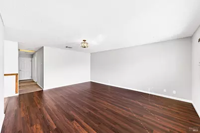 279 Livingston Avenue, Vacaville, CA 95687 - Photo 7