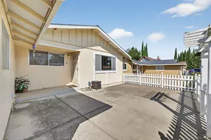 279 Livingston Ave, Vacaville, CA 95687 - Photo 3