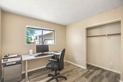 2061 Southwood Drive, Vacaville, CA 95687 - Photo 9