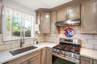 2061 Southwood Drive, Vacaville, CA 95687 - Photo 5