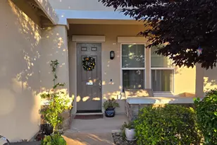 1043 Parkside Dr, Vacaville, CA 95688 - Photo 5