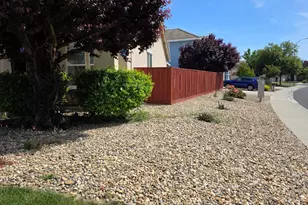 1043 Parkside Dr, Vacaville, CA 95688 - Photo 5