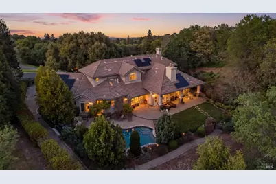 2054 Pinecrest Court, Vacaville, CA 95688 - Photo 3