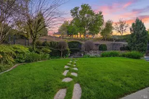 2054 Pinecrest Ct, Vacaville, CA 95688 - Photo 7