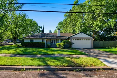 2015 Locust Street, Napa, CA 94559 - Photo 1
