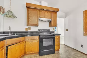 1057 Topsail Dr, Vallejo, CA 94591 - Photo 11