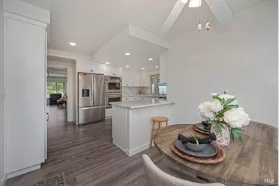 142 Hillview Drive, Vacaville, CA 95688 - Photo 27
