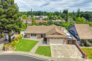142 Hillview Dr, Vacaville, CA 95688 - Photo 1