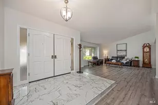 142 Hillview Dr, Vacaville, CA 95688 - Photo 5